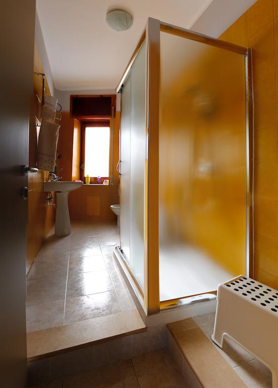 B&B Business Vacanze Casalnuovo Di Napoli Rum bild